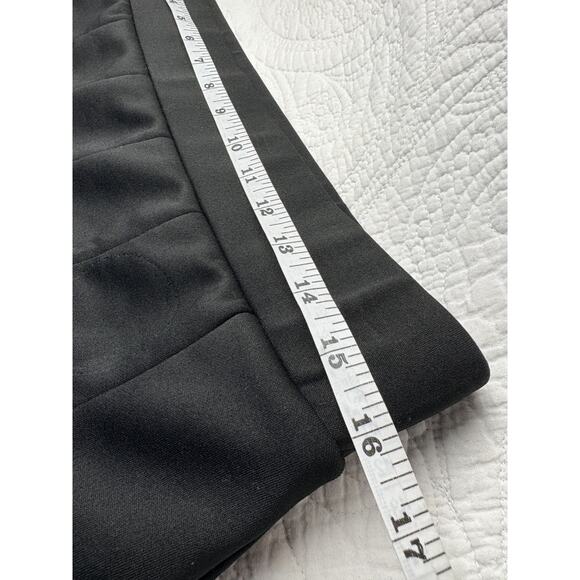 Spirit Halloween Cheer Skirt Adult Sz XL Black White Trim Cosplay Cheerleader - Picture 4 of 6